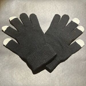 Tech gloves